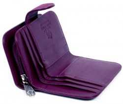 W218 Snap Closure with exterior zip pocket